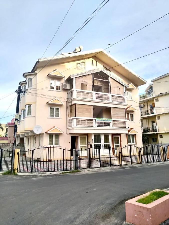 Cosy Flat Beachfront Flic-en-Flacq Exterior foto